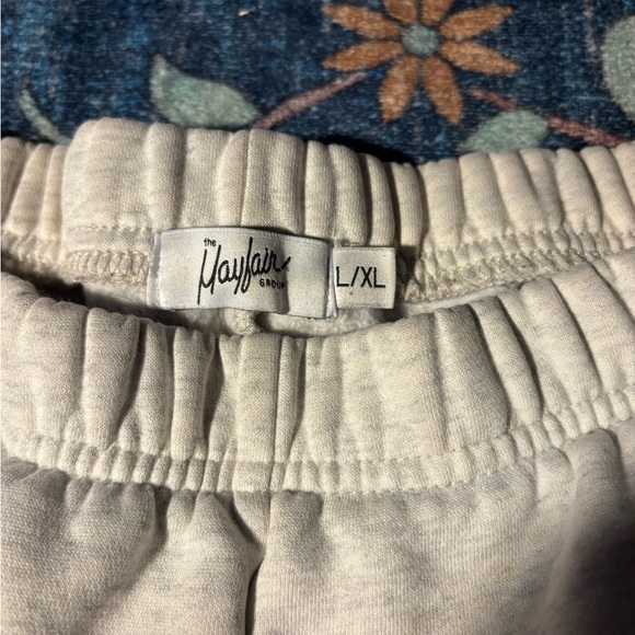 Mayfair Group Cream Shorts - Picture 6 of 7